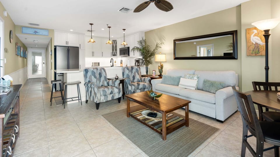 Open Floor Plan - Living, Dining & Kitchen