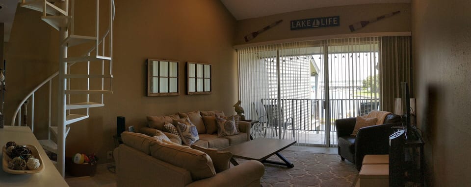 Relaxing lake view from the living area