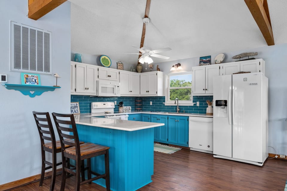 Fully equipped kitchen.  Ready to cook.