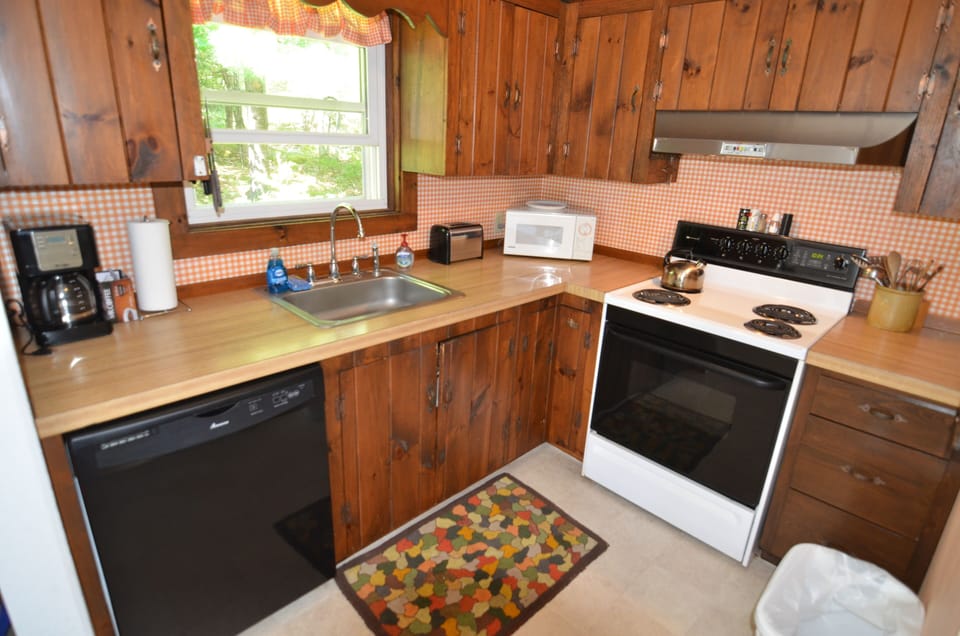 Kitchen with full size appliances