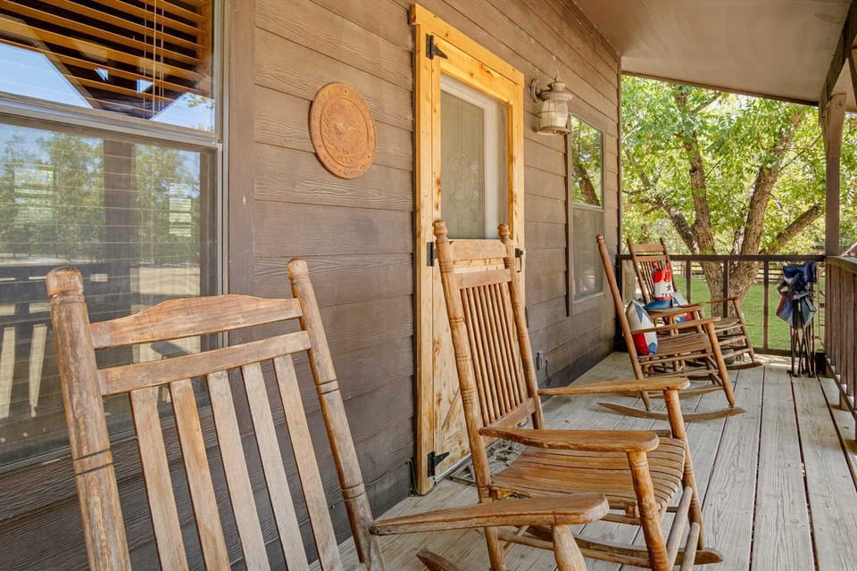 See that door? Now imagine having a fresh country breakfast delivered to it every morning!