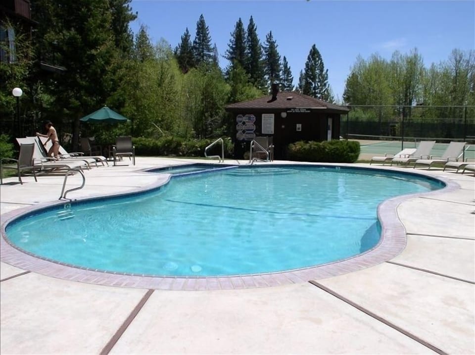 Swimming Pool at St Francis and hot tub.  Family friendly.