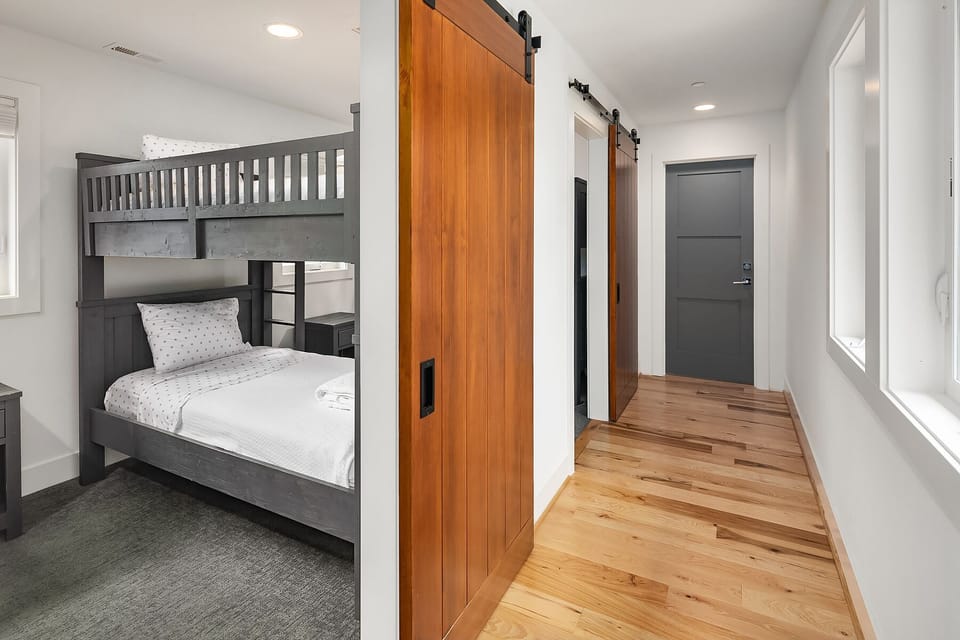 Bunk Room Hall