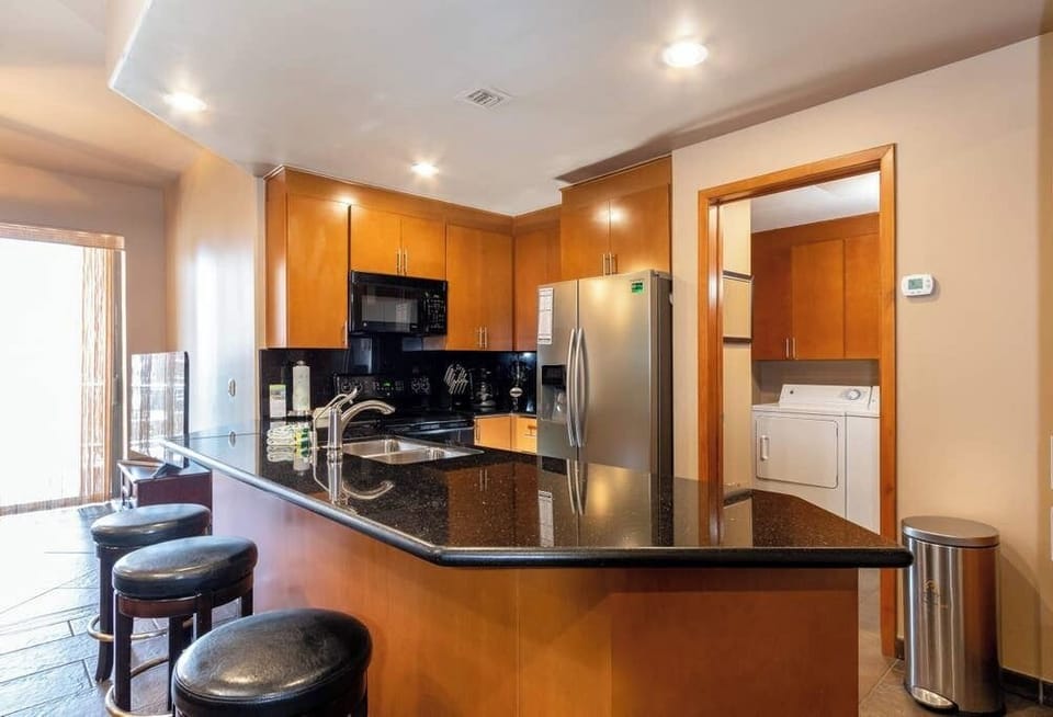 Kitchen (2)