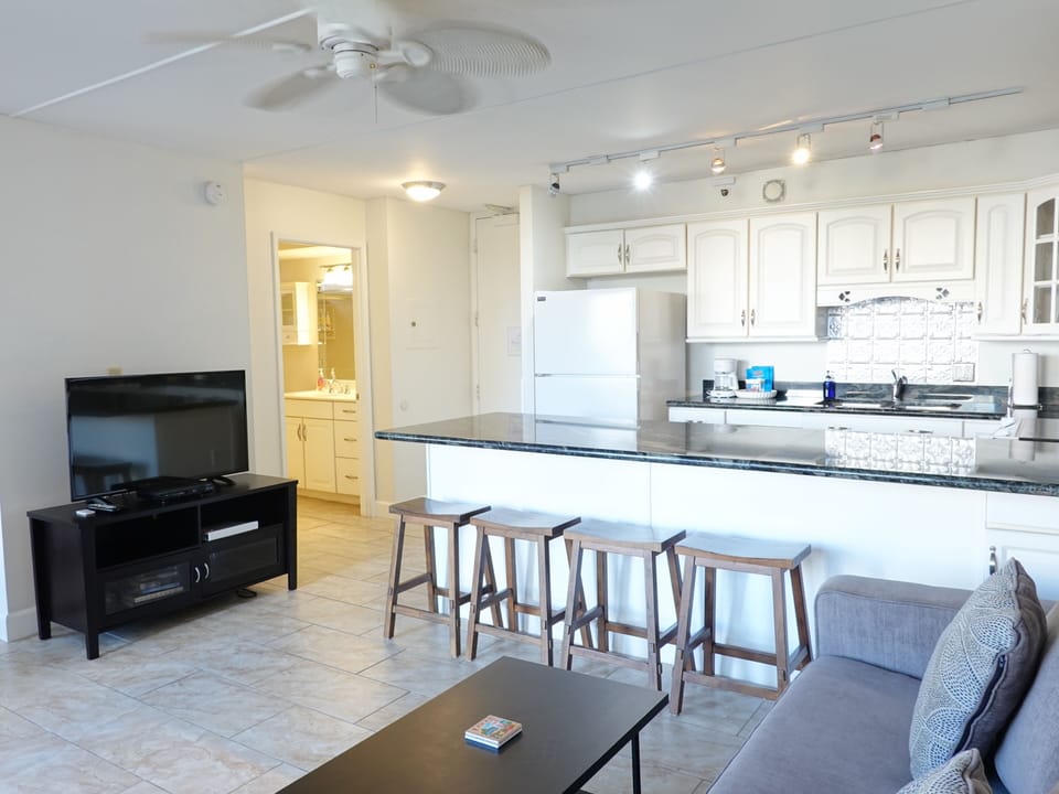 Cable tv and high speed wifi included.