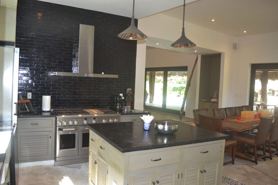 Fully equipped kitchen