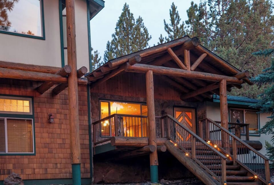 Risa Cabin, street view