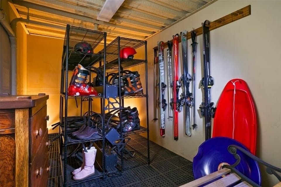 Pines Ski Storage Room