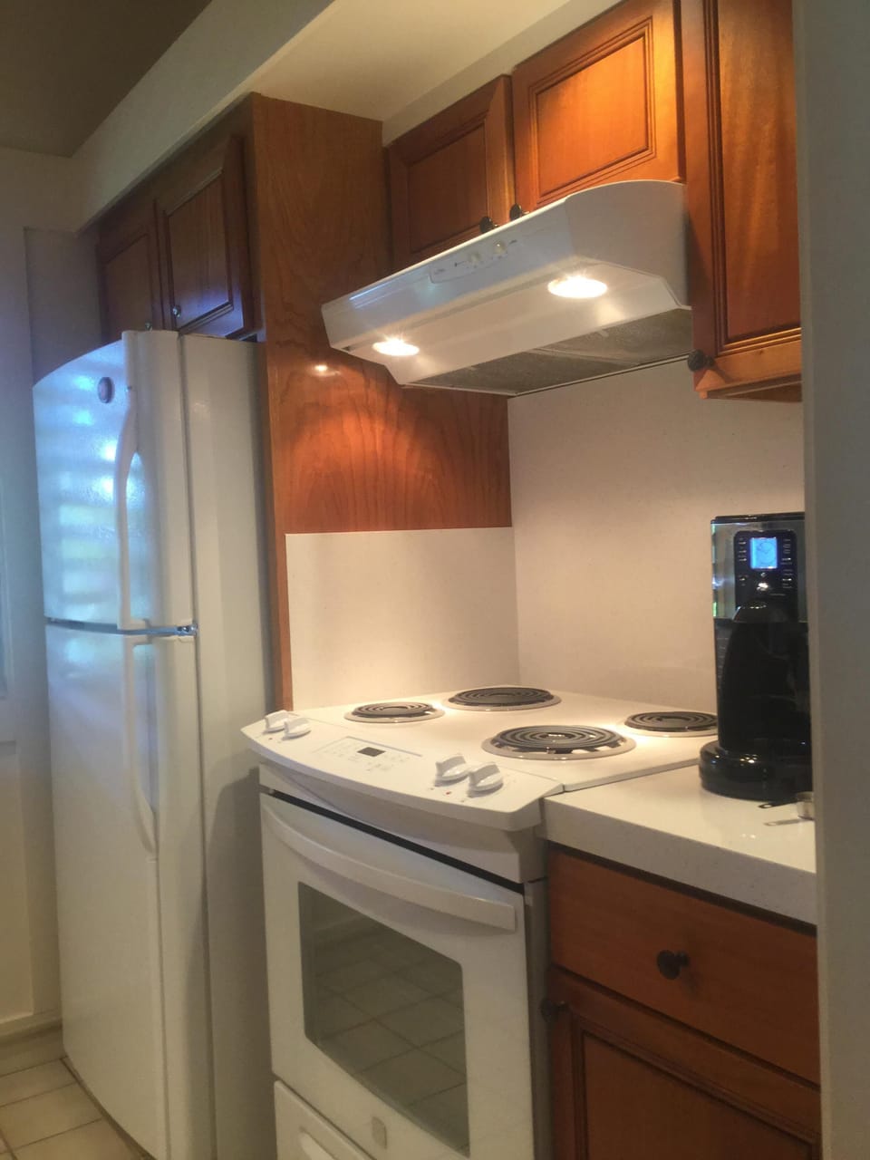 Full size kitchen appliances