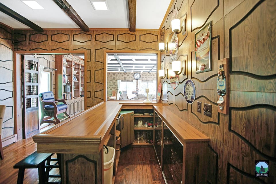 Bar area
