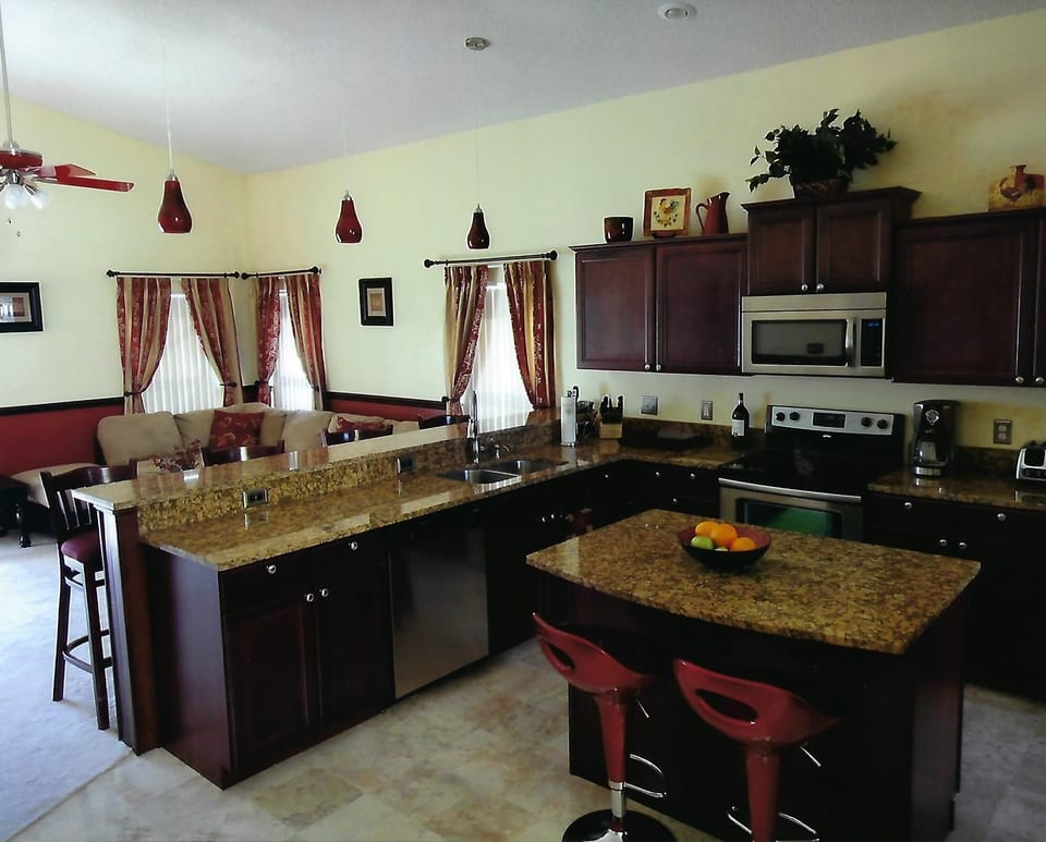 Custom  Full service Kitchen   