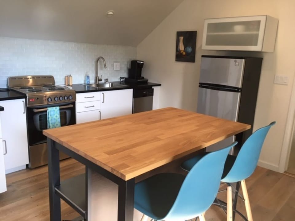 Kitchen island with seating.