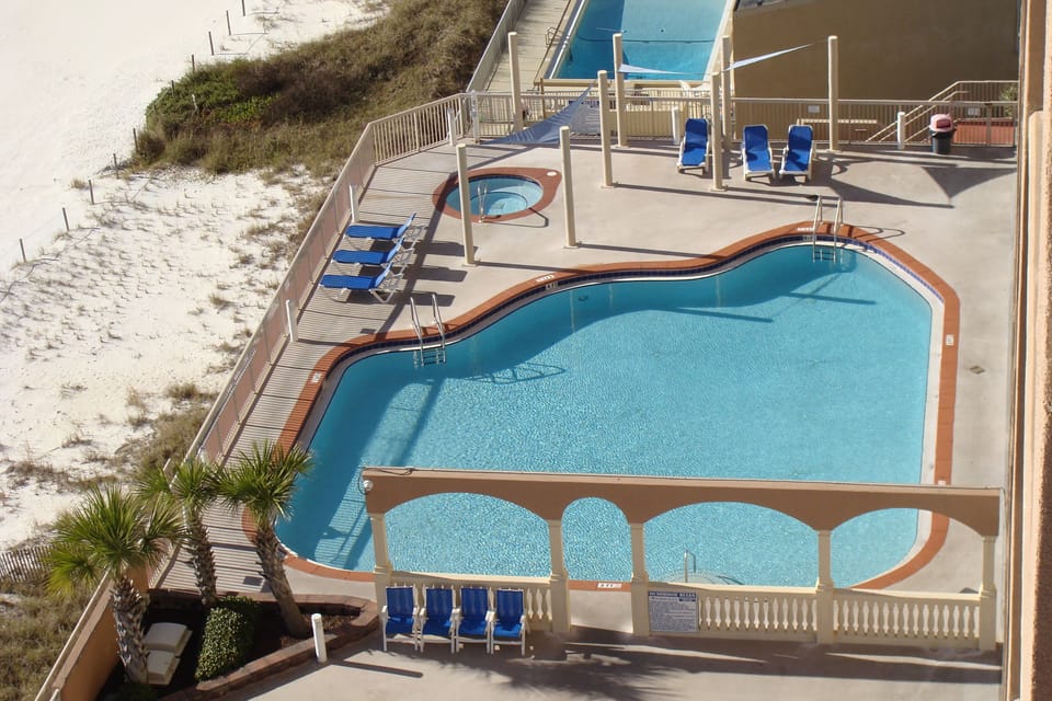 West end pool and hot tub