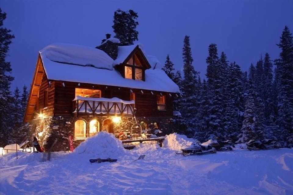 The Observatory in the winter - this is a classic photo!
