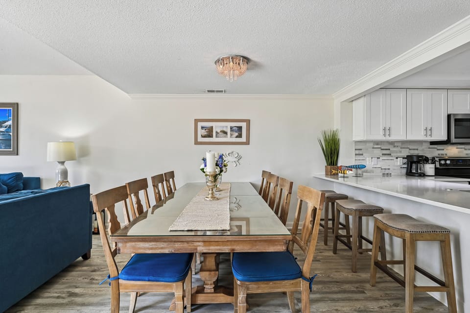 21-Dining Area