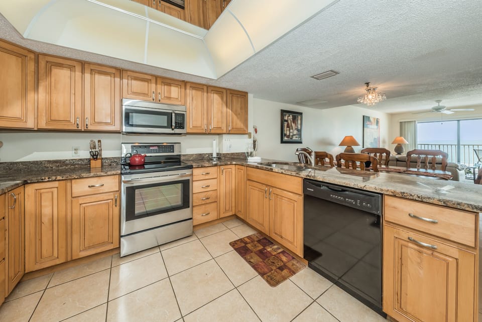 Large Fully equipped  kitchen