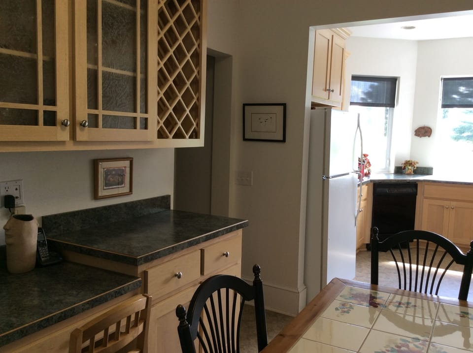 Dining area in Kitchen