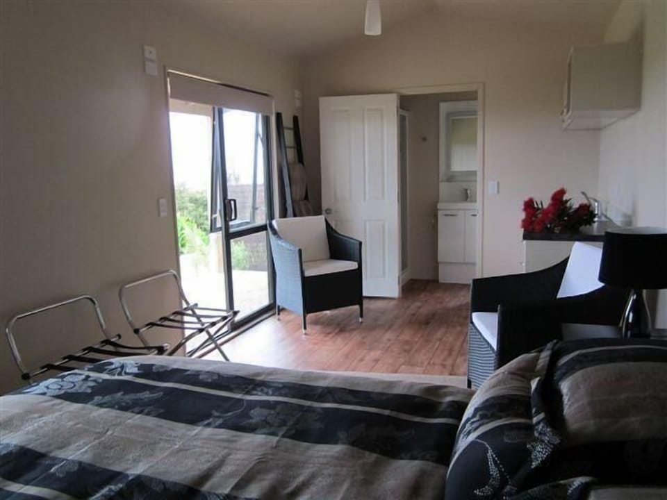 7355_B72F23953B294B3