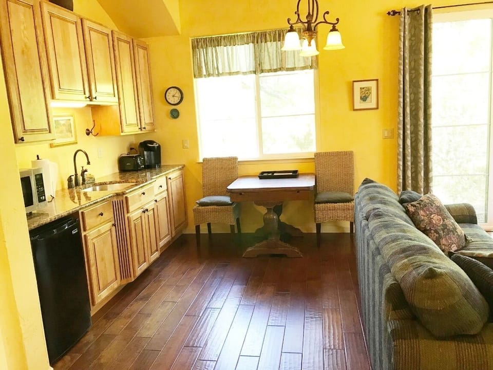 Kitchen area