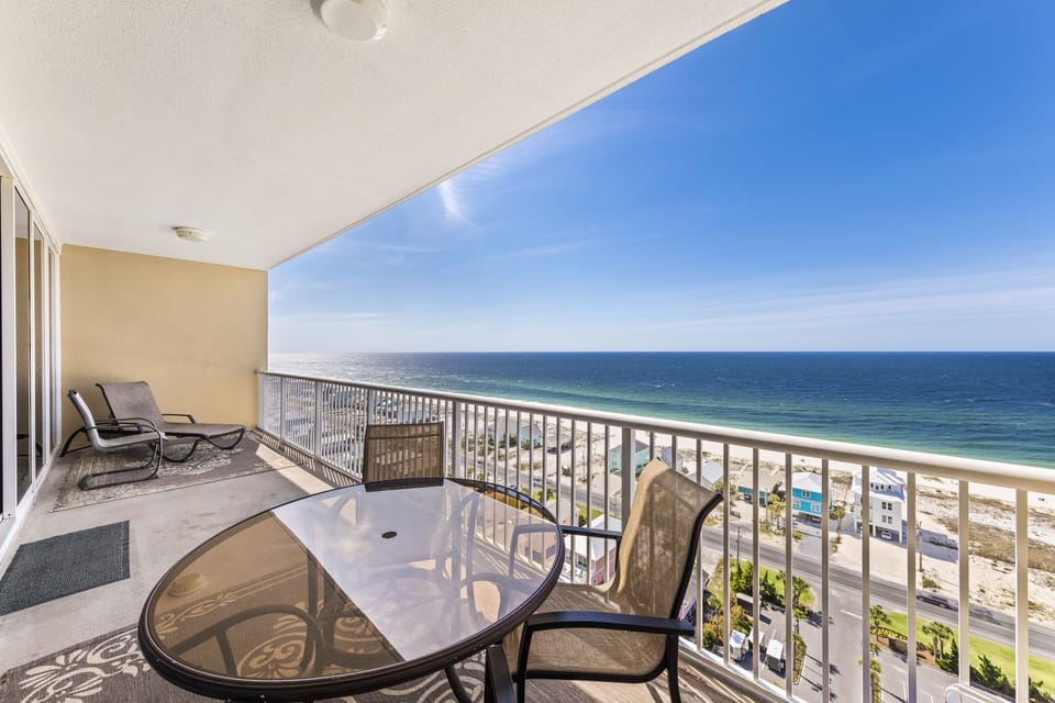 Breakfast on the balcony?