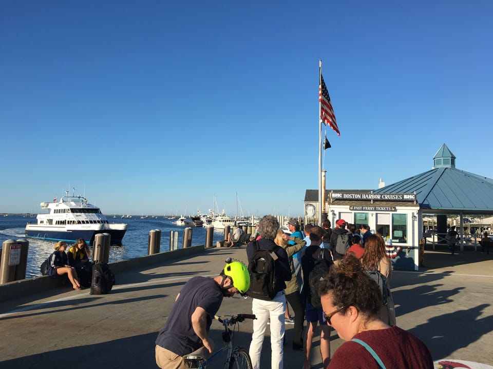 Fast Ferry approaching MacMillan Pier