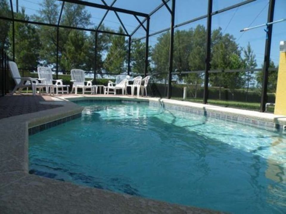 sun, swim and relax