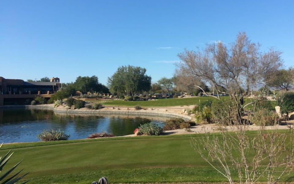 18 hole minature golf by the club house overlooking the ponds (lit up at night)