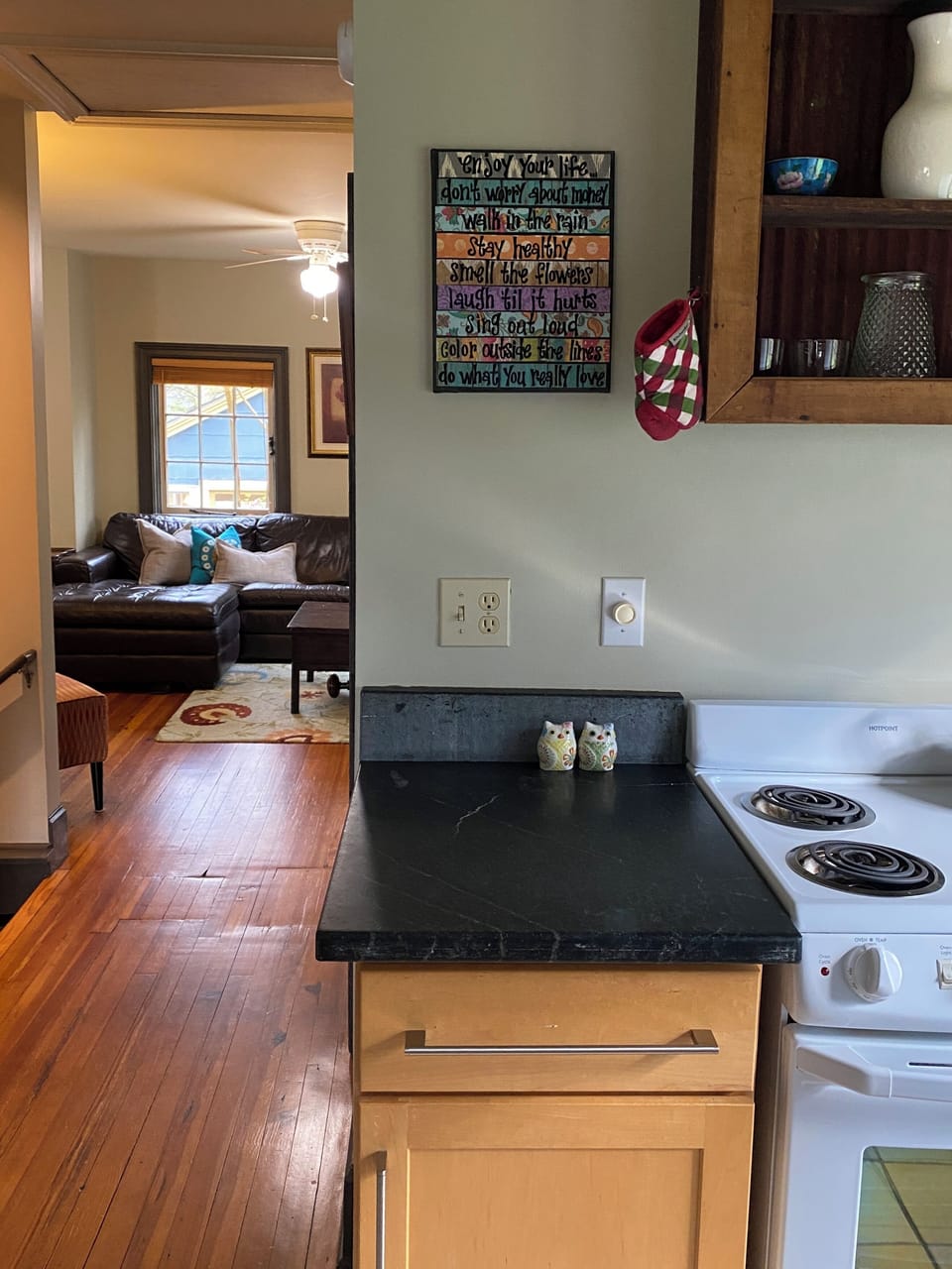 view toward sitting area from Kitchen