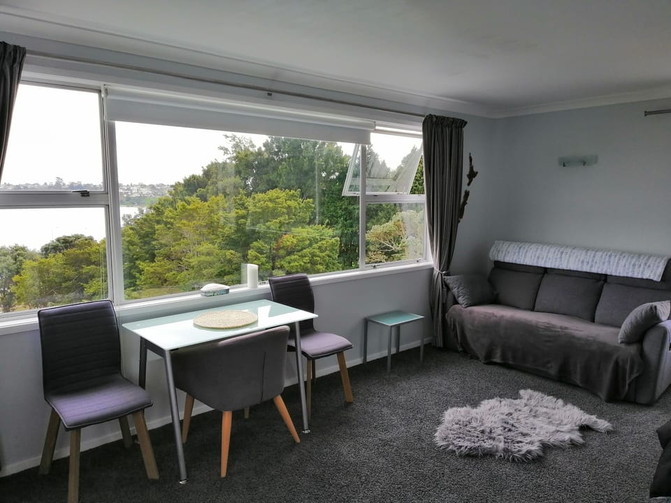 Lounge area
