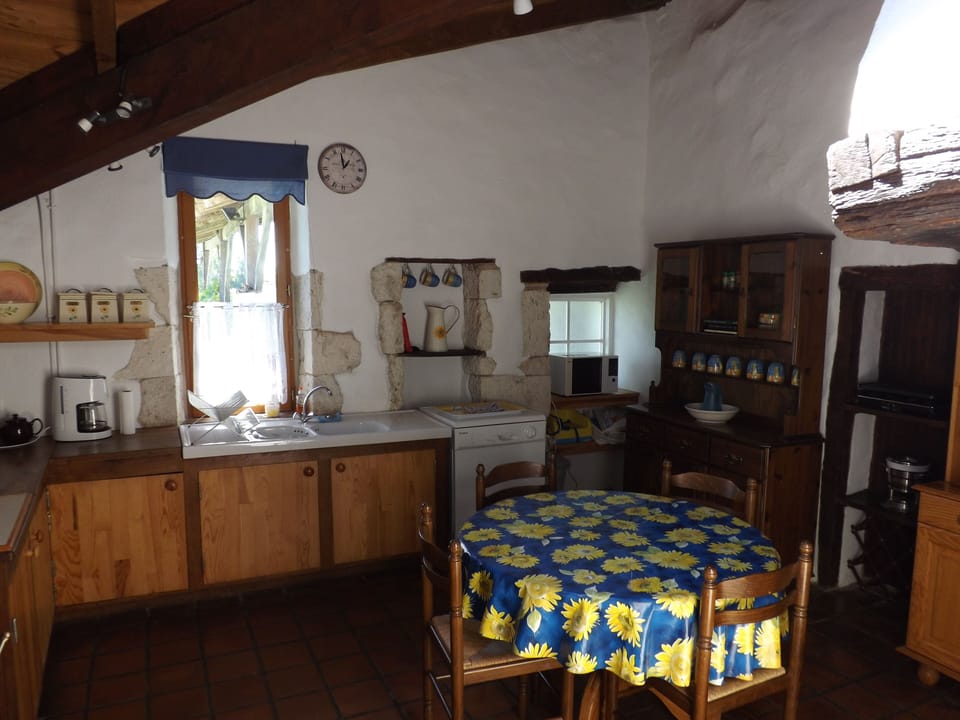 Spacious kitchen