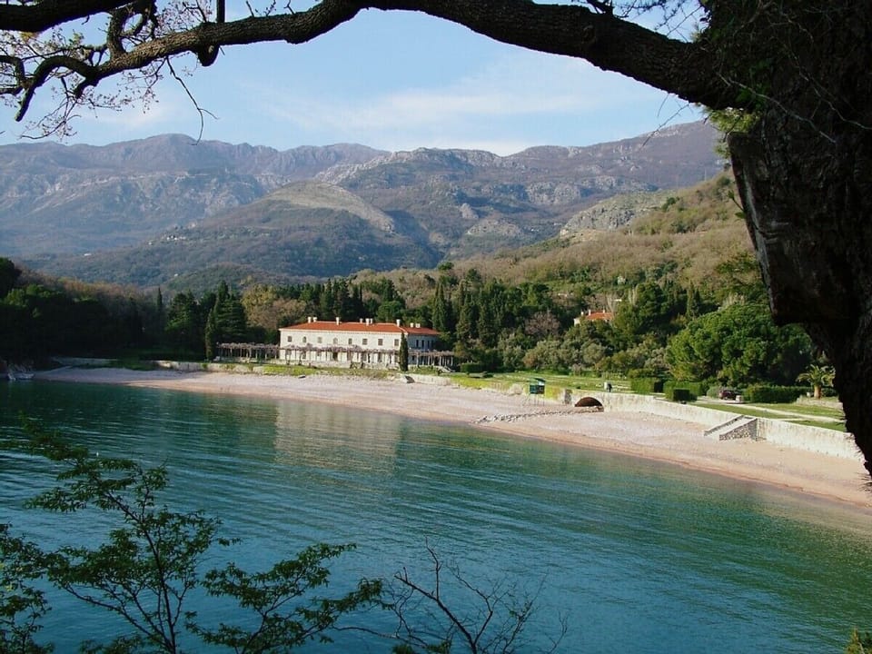 Milocer Beach