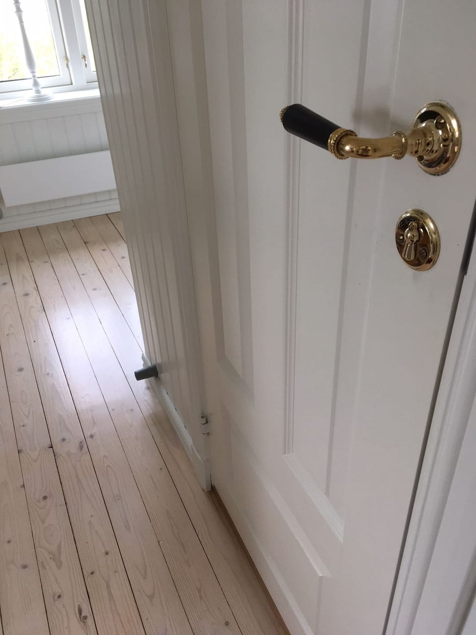 Hallway (bathroom door on the right)