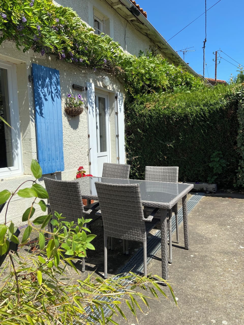 Dining area for al fresco dining