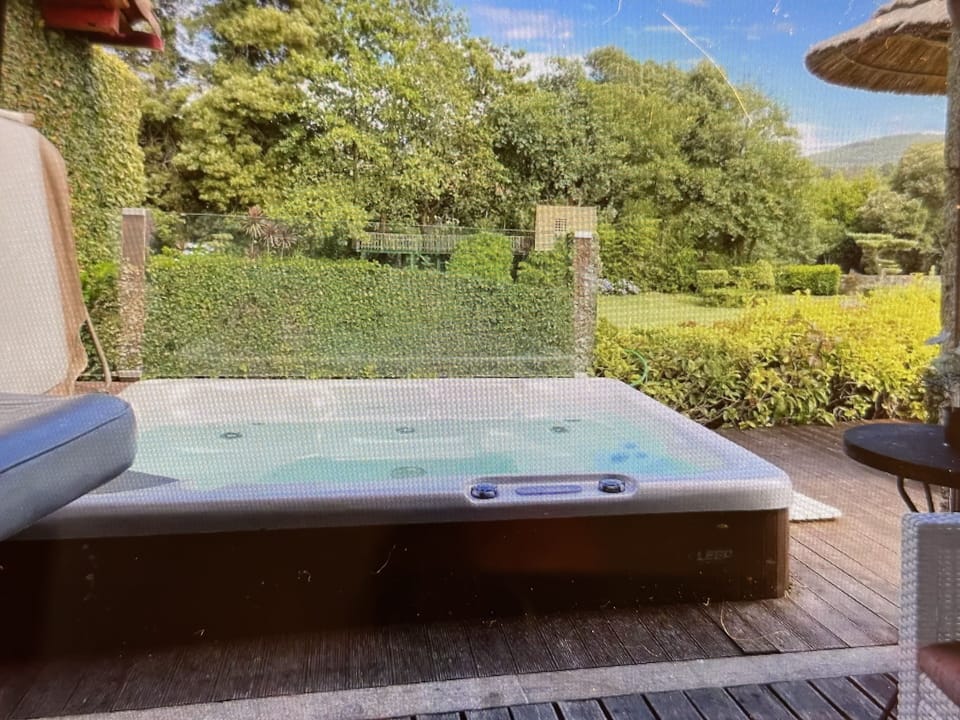 jacuzi, RIVER HOUSE