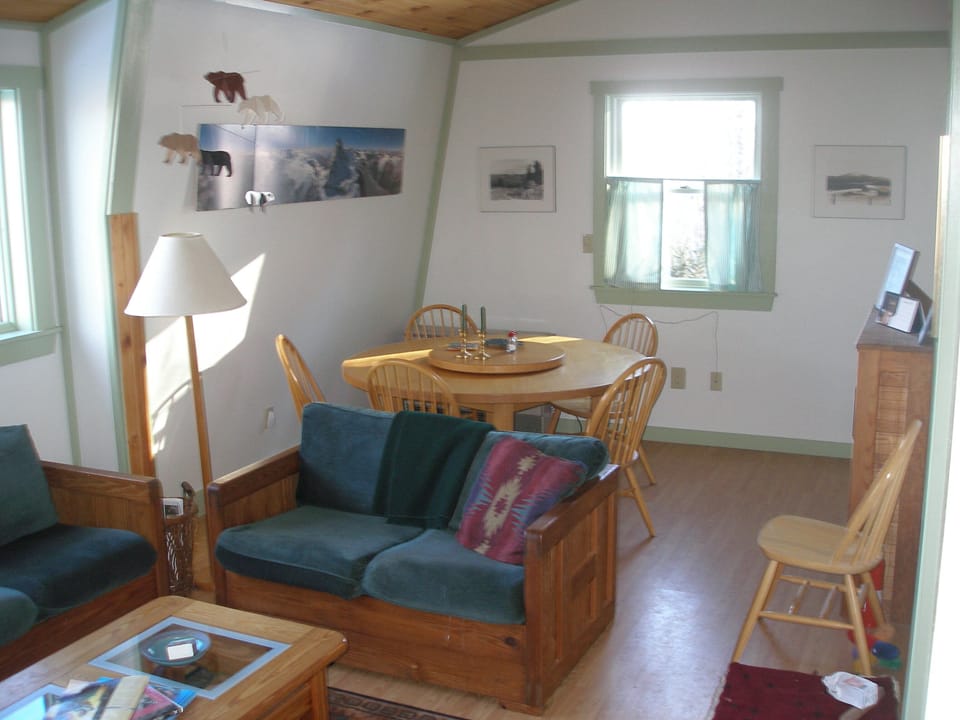 Living/Dining Room