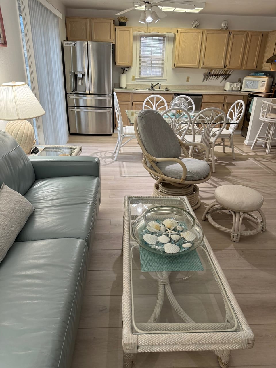 Bright, open living room in this family-friendly Bethany Beach rental.