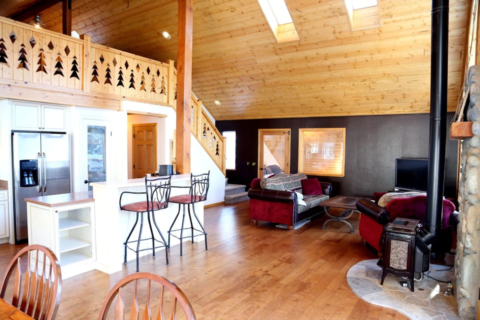 Great Room Showing Stairs To Loft.