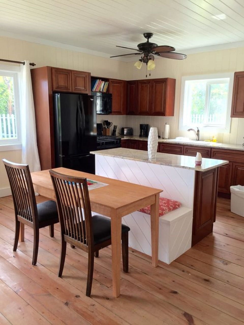 Dining seating & kitchen