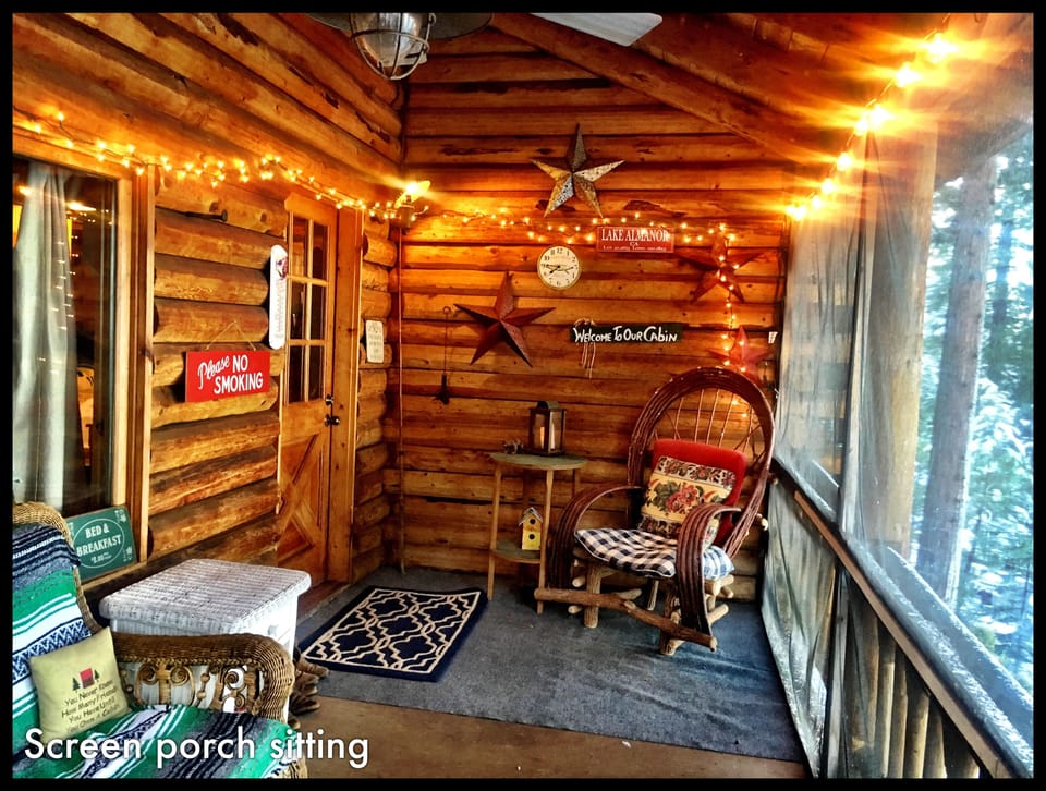 Screened in front porch 