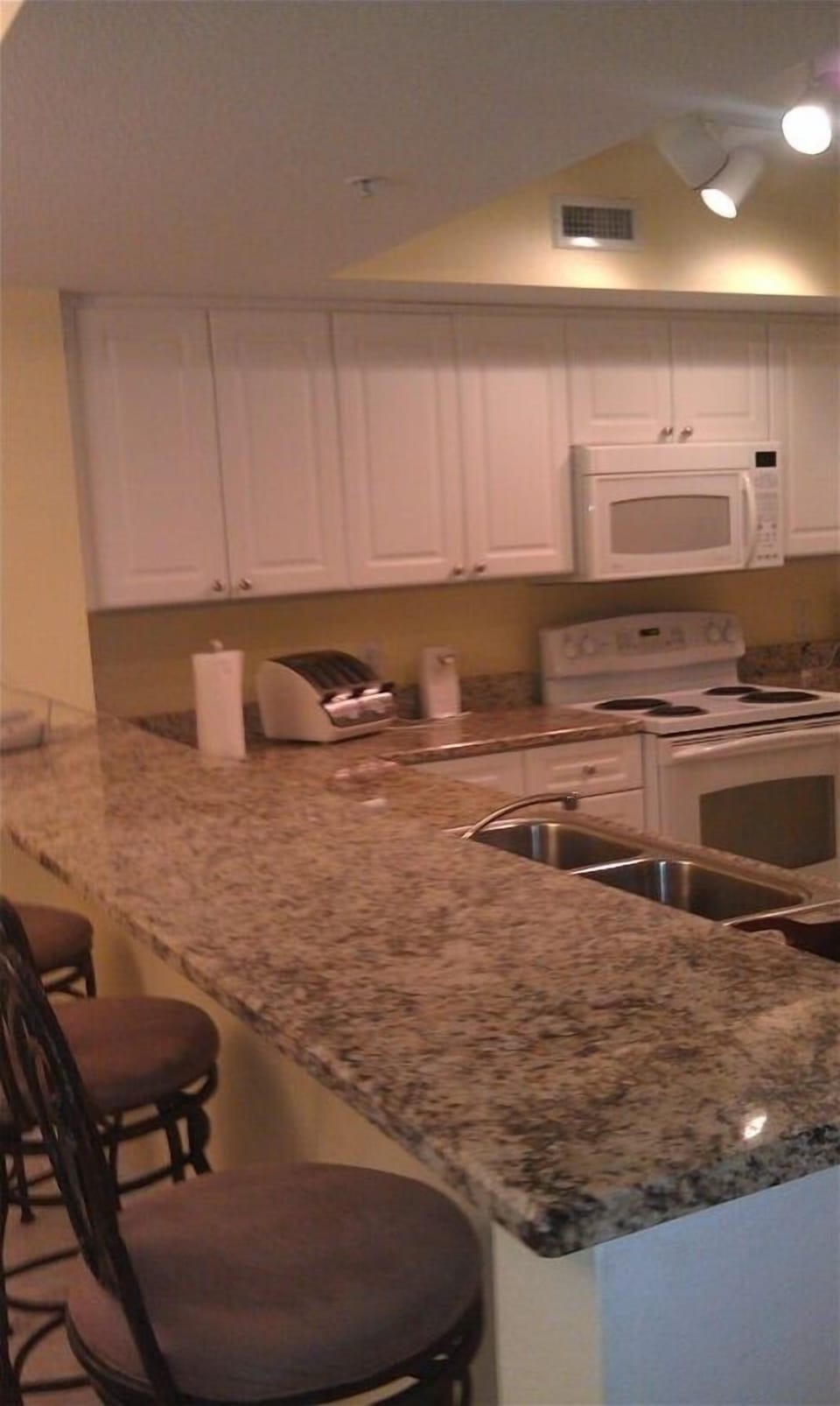 Bar and kitchen