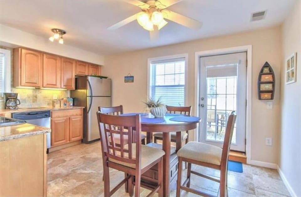 Main Floor - Kitchen