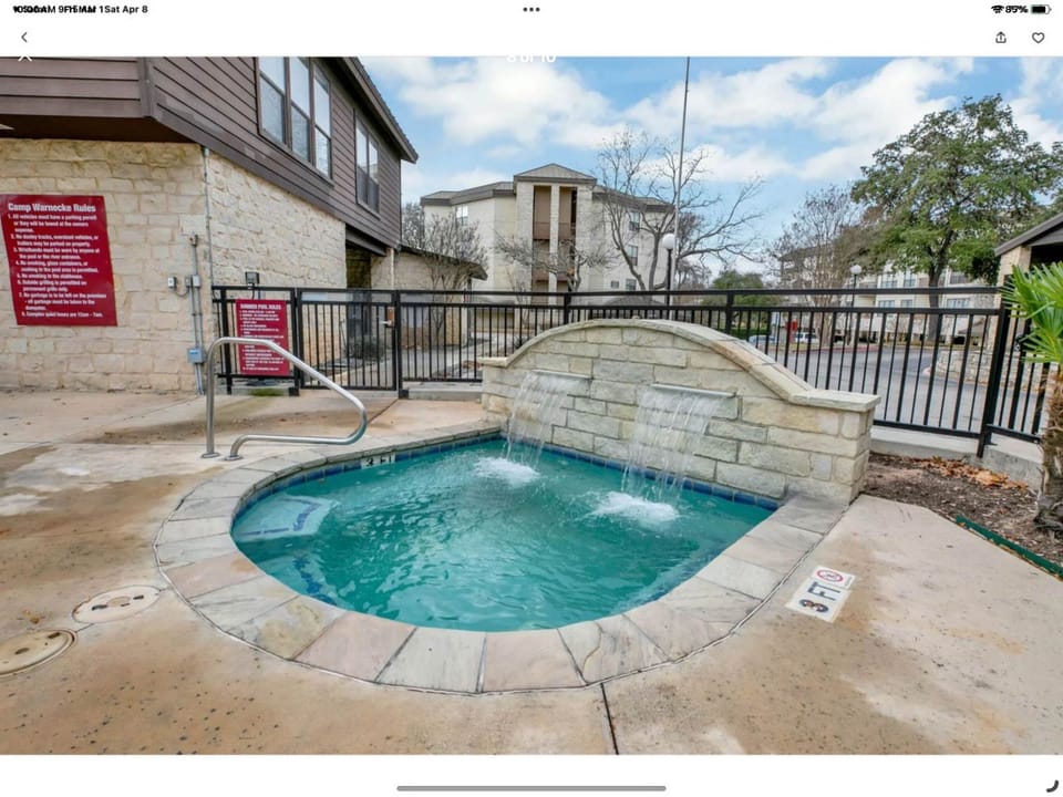 Hot Tub!!!