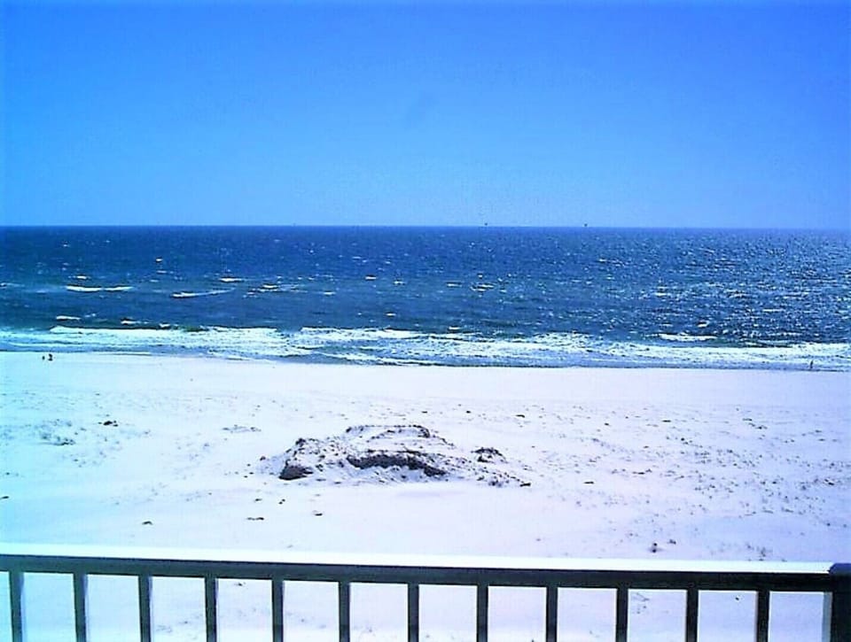 BALCONY VIEW 5602