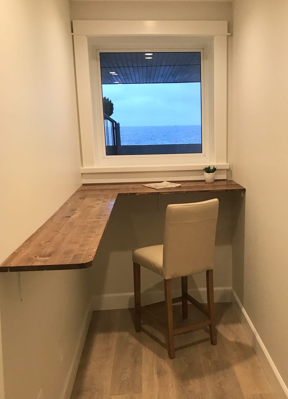 Breakfast nook with ocean views