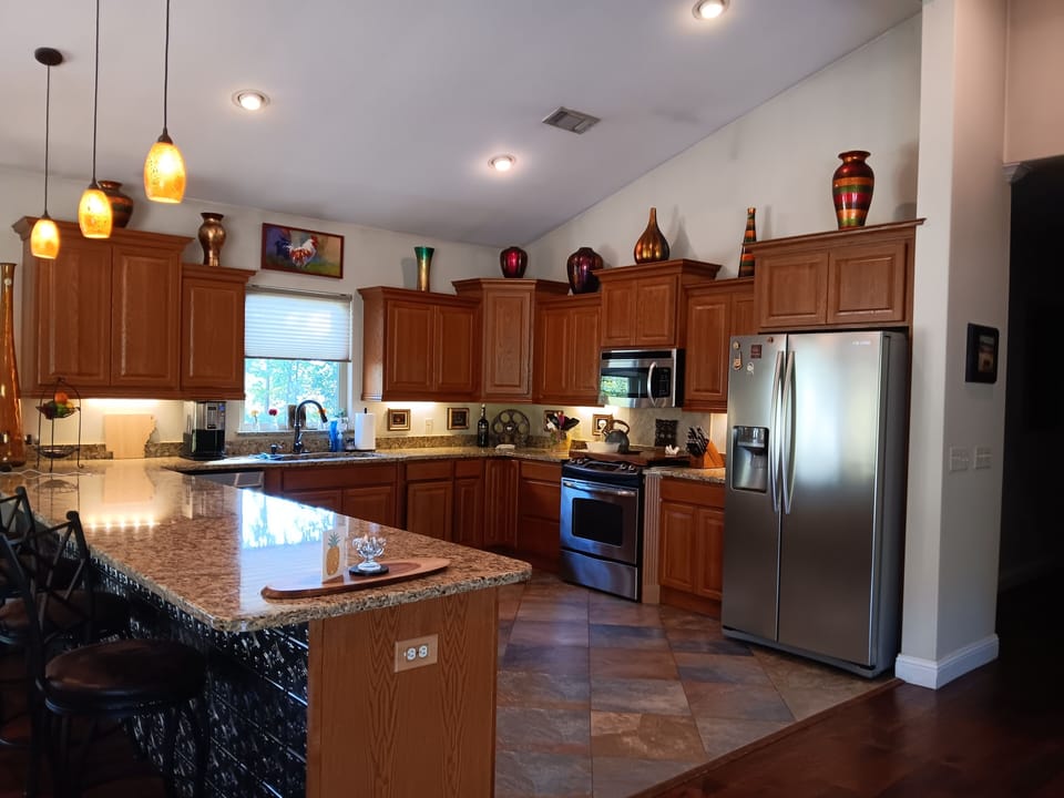 Chef inspired kitchen with everything you could possibly need!