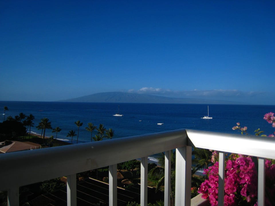 Island of Lanai from Whaler 1063 lanai (porch)