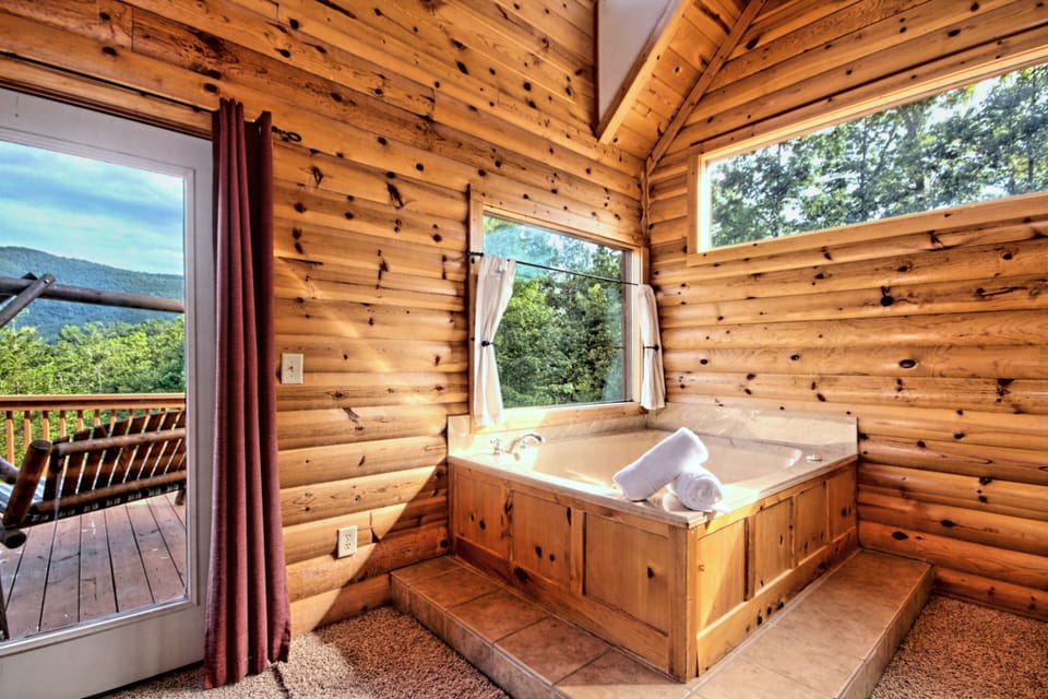 Private Jacuzzi tub.