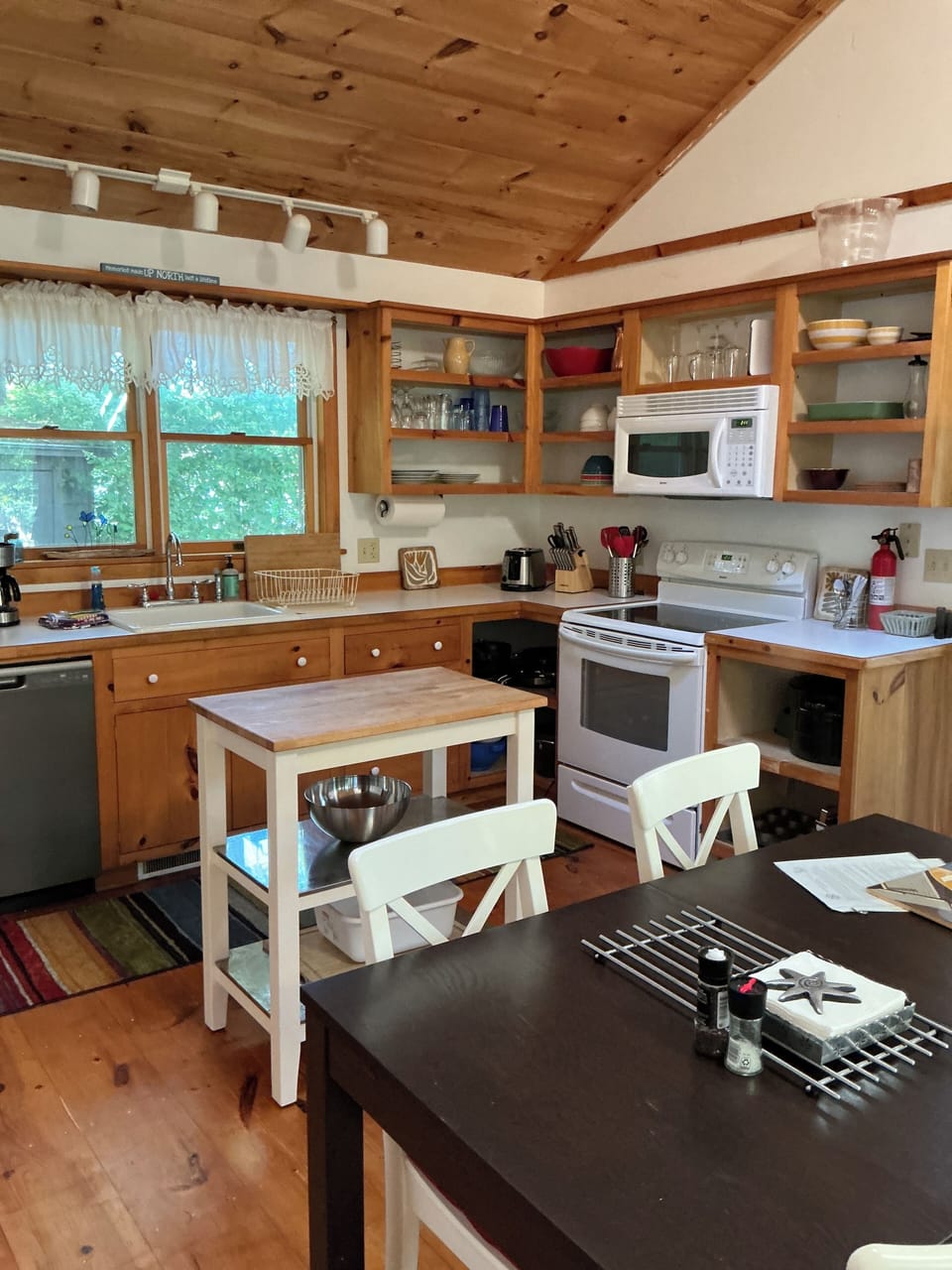 Functional kitchen with island