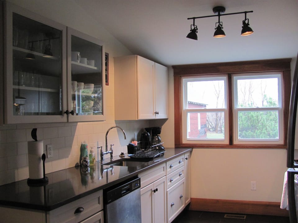 Main Floor: Kitchen