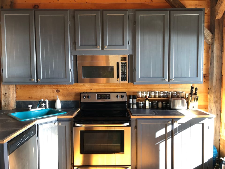Confortable welcoming kitchen 